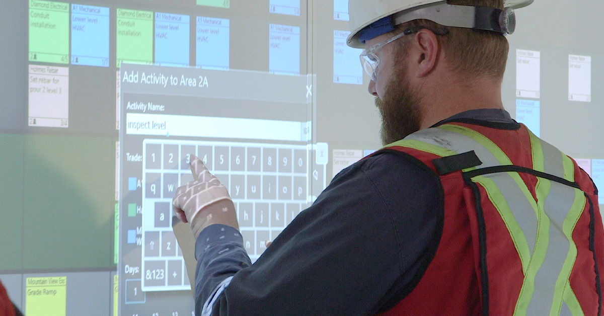 Construction worker using Nialli Visual Planner