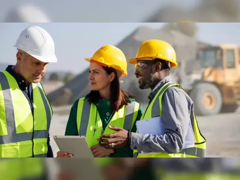 Contractual scheduling vs production planning